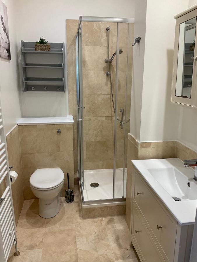 2 Bed Home From Home Apartment 41 Londra Dış mekan fotoğraf